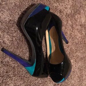Gianni Bini patent  4” heels with 1.5” platform